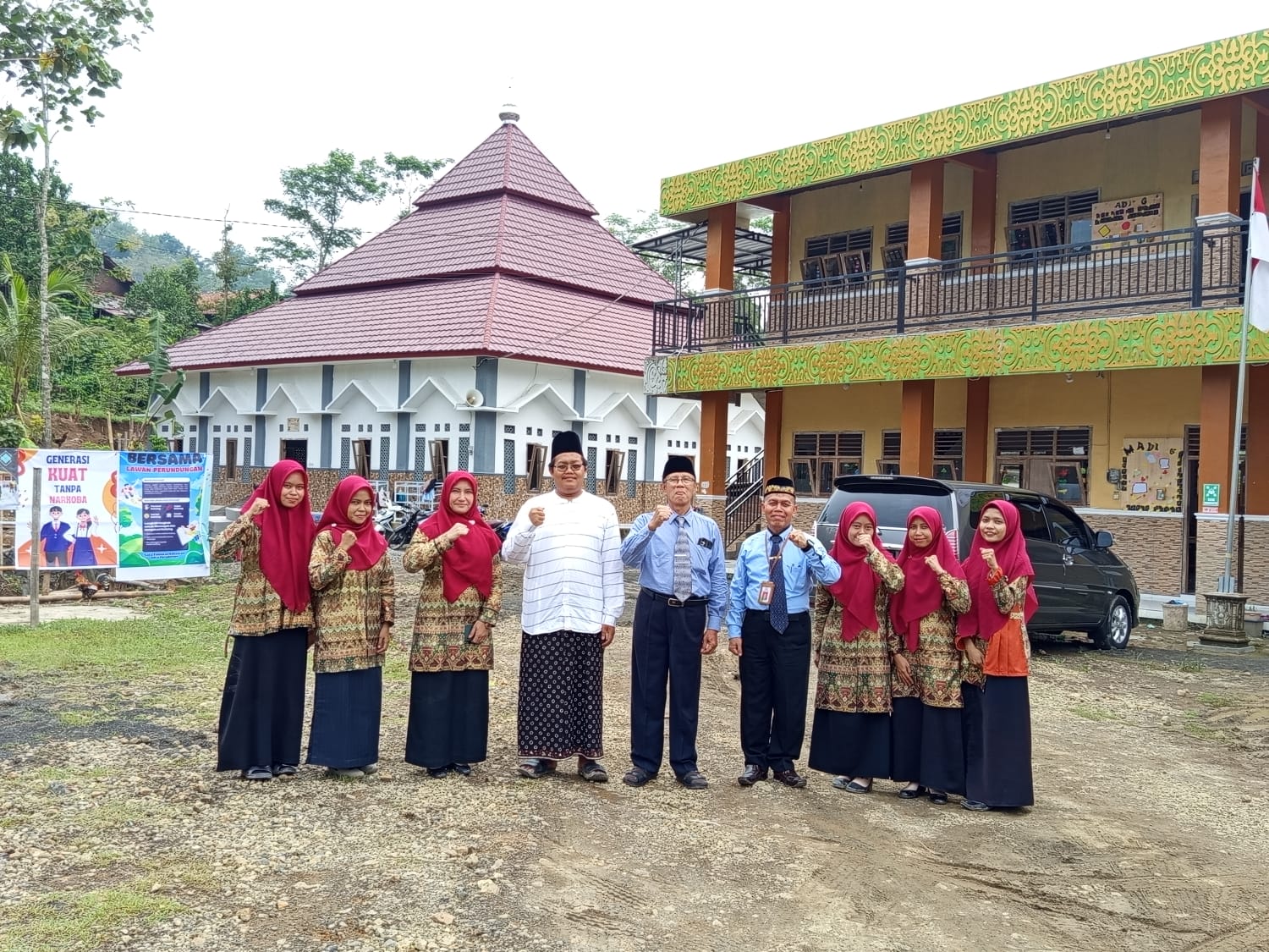 Pengasuh bersama Guru dan Tim Asesor